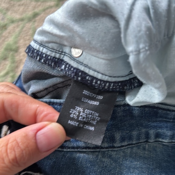 Universal standard stretch, distressed jeans 12 - Picture 6 of 6